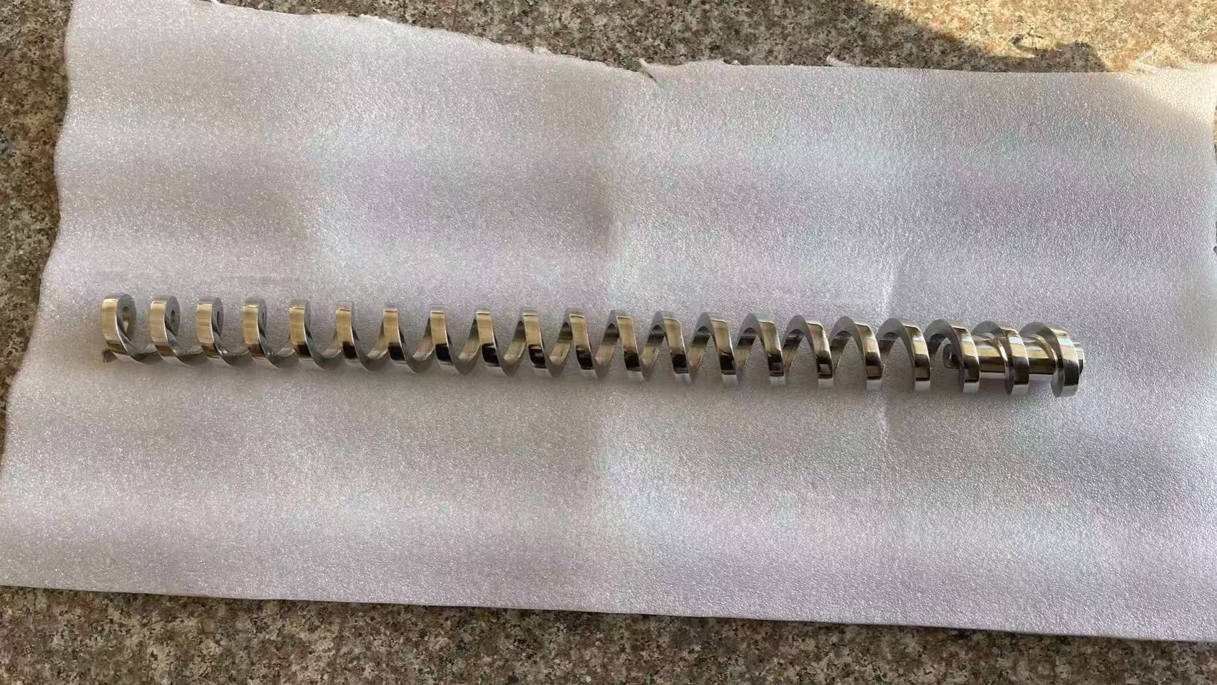 Спиральный шнек для дозатора Кубота-Брабендер (Kubota - Branender)