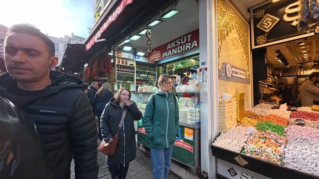 Стамбул Турция 2026 прогулка по рынку Эминёню и Египетскому базару 🕌✨ смотреть онлайн