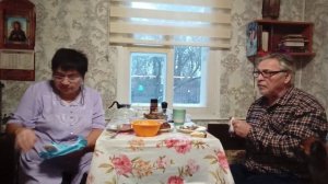 Жизнь в деревне: Приготовила еды. Вкусно обедаем. Пришли соседи, поговорили