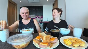 Мукбанг ОБДЕЛИЛА Вована! ОПАСНАЯ масала, ПОСТРАДАЛА при еде! Болталка и семейный обед Таиланд