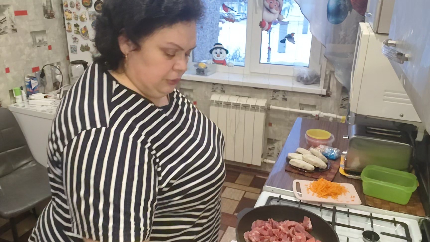 Наши будни. Готовим с Аней. Еда на два дня. Обсуждаю комментарии. Утро другого дня. Весточка от мужа смотреть онлайн