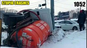 Подборка аварий и дтп на видеорегистратор. 12 01 26