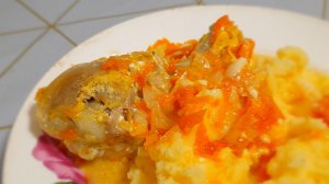 Куриные голени тушеные в сметане