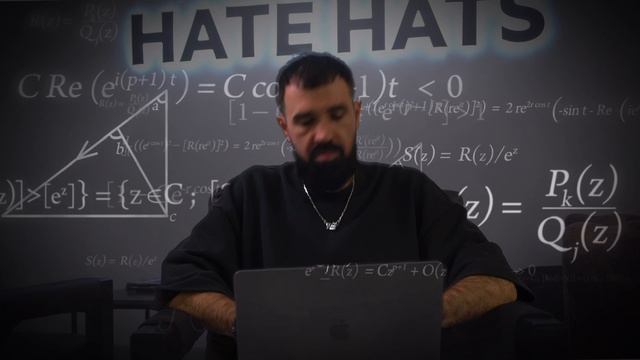 Добро пожаловать в Hate Hats!