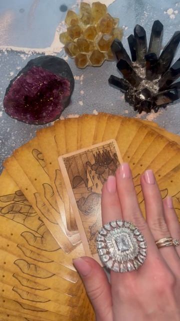 ДУХИ РОДА НА СВЯЗИ! #гадание #таро смотреть онлайн