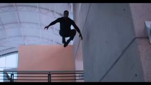 Бой Тчаллы против Барнса