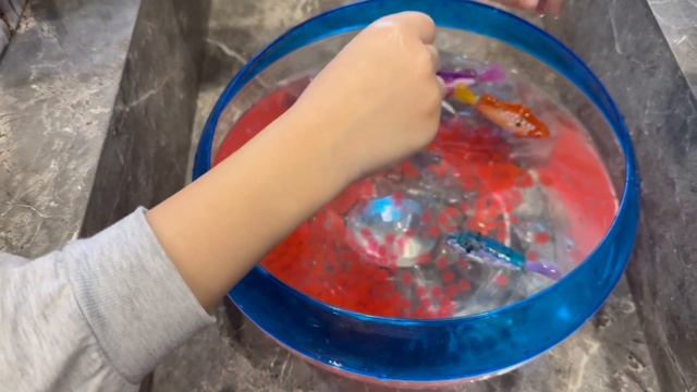 Новые игрушки в моей коллекции рыбок роботов ZURU robo ALIVE Обзор запуск в аквариум смотреть онлайн