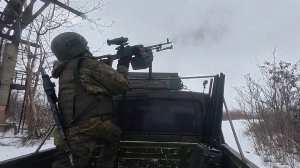 На передовой работают мобильные огневые группы.