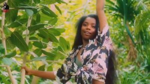 𝔼𝕦𝕣𝕠𝕥𝕣𝕠𝕟𝕚𝕔 ℤ𝕠𝕠𝕠𝕞 & 𝕋𝕚𝕞𝕚 𝕂𝕦𝕝𝕝𝕒𝕚 ℂ𝕣𝕪𝕚𝕟𝕘 𝕝𝕟 𝕋𝕙𝕖 ℝ𝕒𝕚𝕟