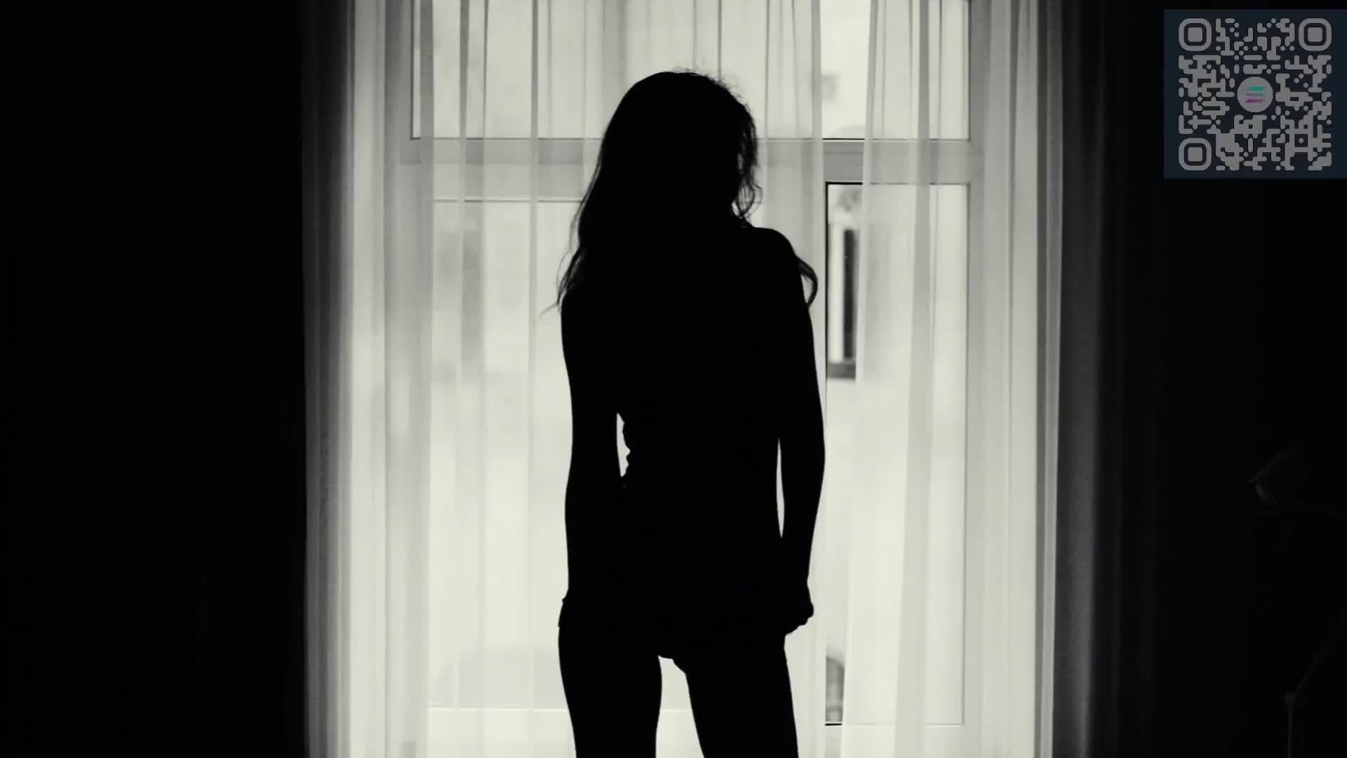 Девушка на постели.Эротика . смотреть онлайн