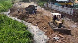 Строительство дороги, сборщики металла  , продолжение