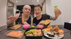 Мукбанг ПРАЗДНИЧНЫЙ ужин! ОТМЕТИЛИ ВАЖНОЕ событие! Пробуем бириани, РОЛЛЫ, суши и сашими в Таиланде