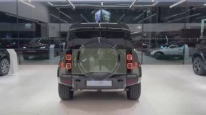 Land Rover Defender 2026