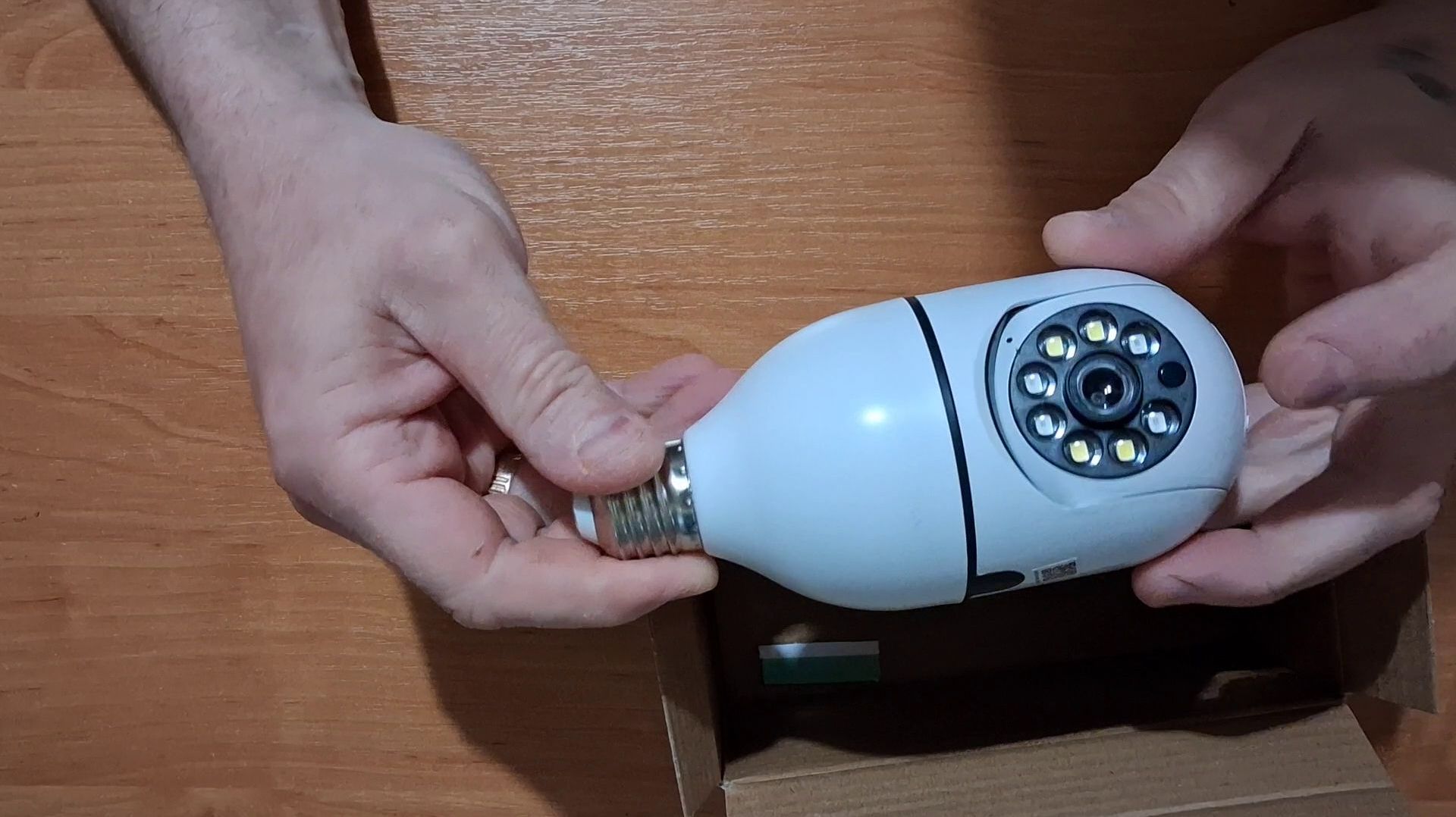 Беспроводная WiFi Камера  (Разбор)