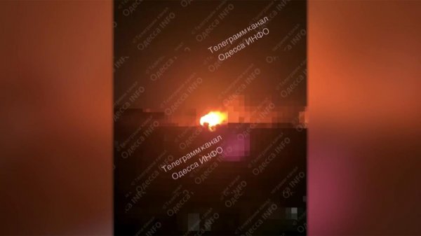 Ночью ВС РФ нанесли удары по тыловым военным объектам на Украине.