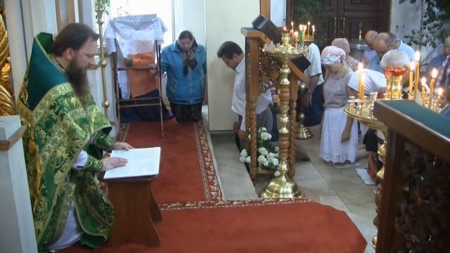 Святая Троица. Коленопреклонная молитва в Храме Рождества Христова с. Сенино. 31 мая 2015 года смотреть онлайн