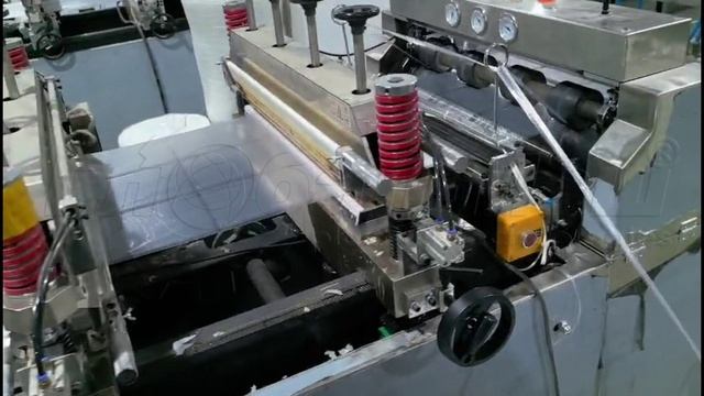 Станок для изготовления вакуумных пакетов, пакетов с трехсторонней запайкой