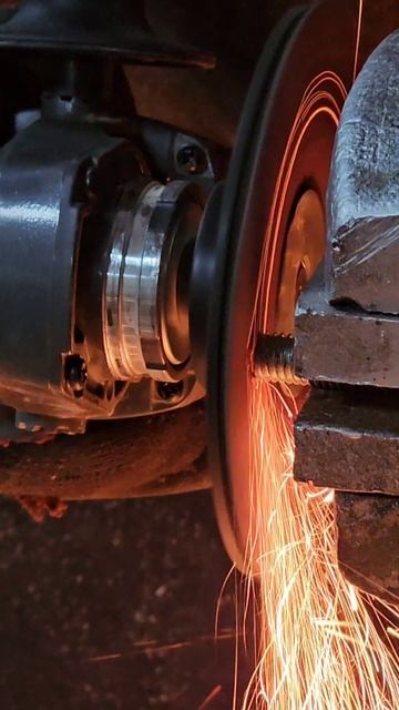 УШМВ-1200Э от Интерскол на максималках. смотреть онлайн