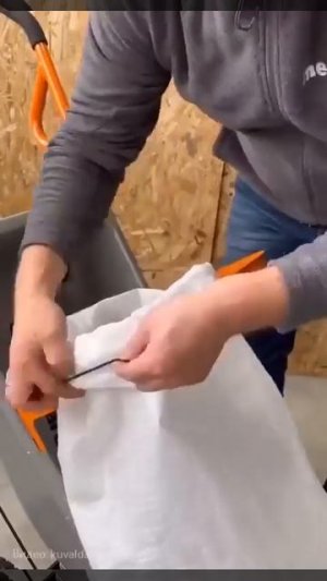 Как выглядит современная садовая тачка? Чего только не придумают.