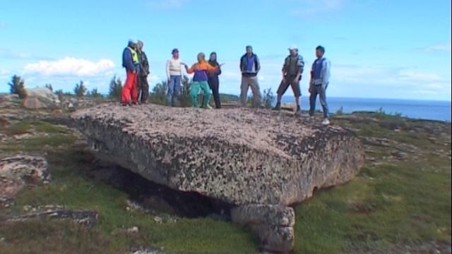 ©  "Лодейный. Хоровод на Столешнице. Алиса" 2006