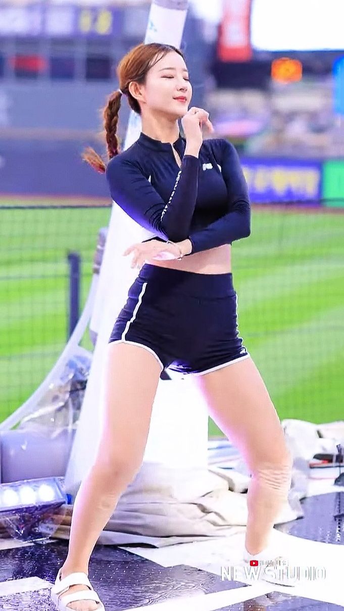 Фея Варпа Ким Джин-а снимается на веб-камеру смотреть онлайн