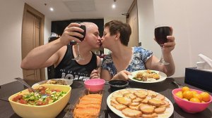 Мукбанг уж как СМОГЛИ! ОТМЕТИЛИ Старый Новый Год, подвели ИТОГИ ГОДА! ПИРУЕМ на ужин в Таиланде