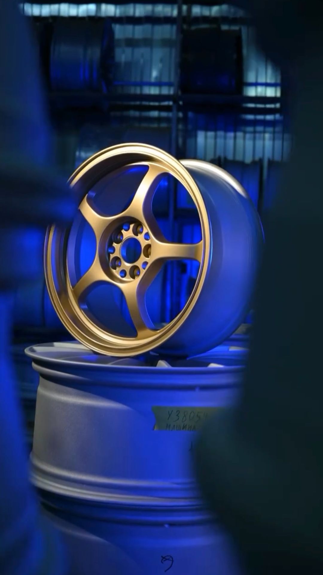 В новом году хочешь что-то поменять?  Начни с дисков)  Золото под полуматовым лаком.