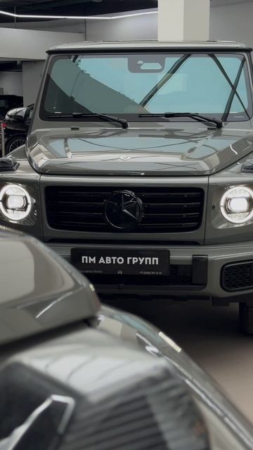 Новый Mercedes G400d в трендовом цвете / Подробнее о нем и его комплектации смотрите в видеообзоре смотреть онлайн