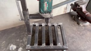 Стойка для дрели