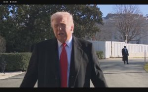 Президент Трамп общается с прессой перед отъездом из Белого дома, 13 января 2026 года