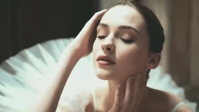 Сергей Есенин «Руки милой — пара лебедей» (Рок-баллада - ИИ Music video) 💖✨💕 смотреть онлайн