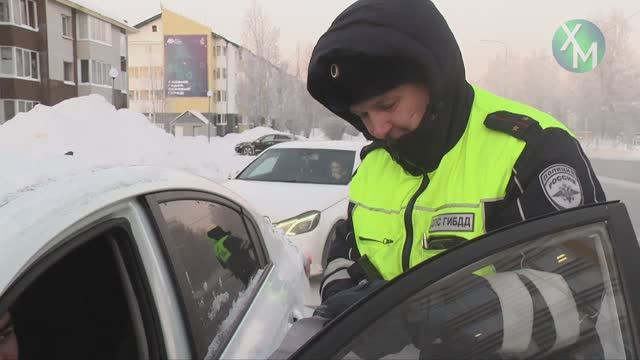 Как госавтоинспекторы обеспечивают безопасность в новогодние праздники? смотреть онлайн