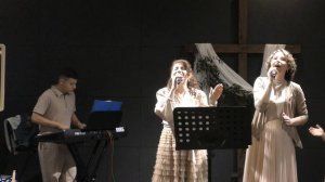 Наполните землю хвалою