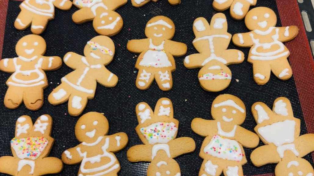 Имбирное печенье - классический рецепт в домашних условиях / Домашнее имбирное печенье (просто) смотреть онлайн