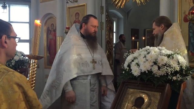 Праздничная служба престольного праздника Рождества Христова 07 января 2024 года смотреть онлайн