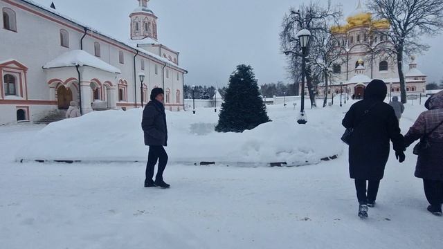 Валдай. Иверский монастырь.