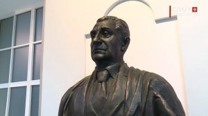 Новости СПбГУ: Церемония открытия бюста Почётного доктора СПбГУ, правоведа Ильгама Рагимова