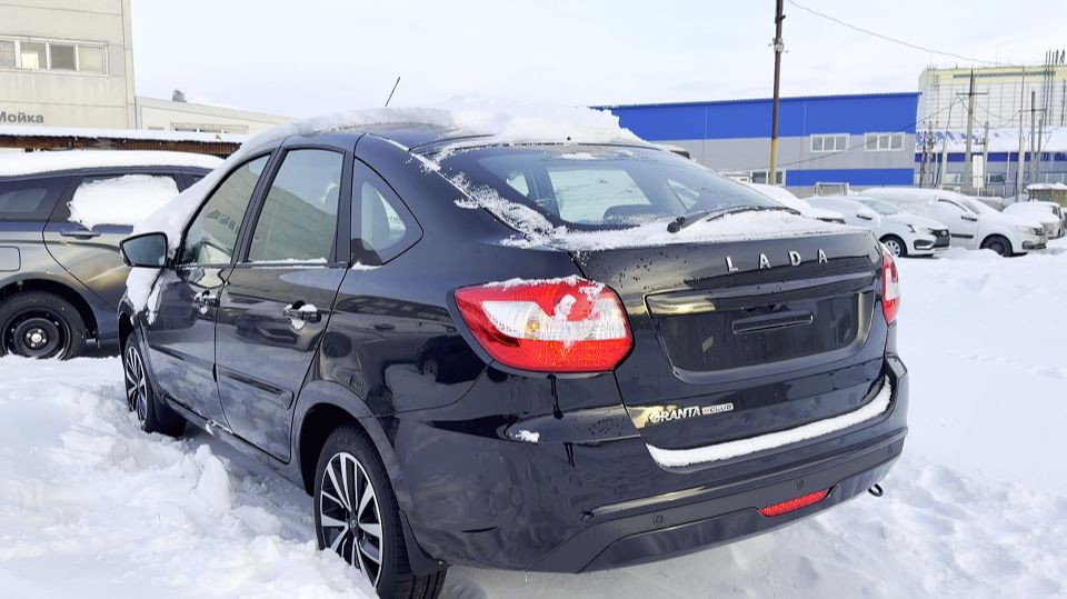 2025 LADA GRANTA CLUB ОБЗОР смотреть онлайн