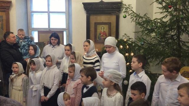 Поздравление учеников воскресной школы прихожан с престольным праздником. 07 января 2020 года смотреть онлайн