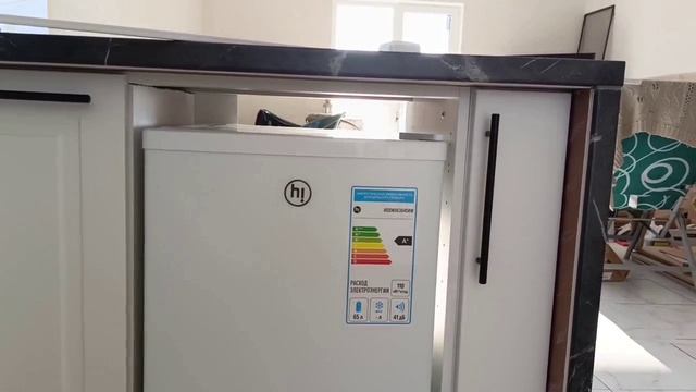 Сборка кухни. Установка холодильника. смотреть онлайн