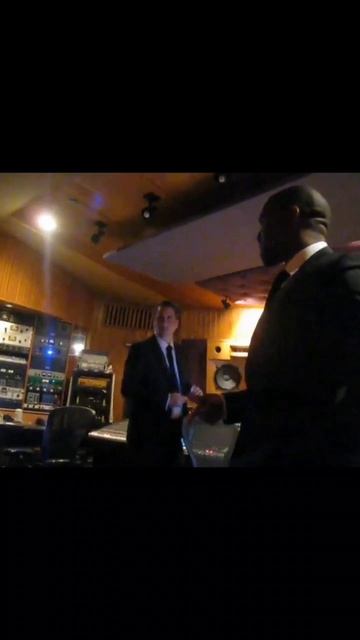 Рвторая часть Flashing Light не выйдет( #kanyewest #ye #charliewilson #mosdef смотреть онлайн