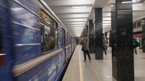 Новогодний номерной уезжает со станции Каширская 🟢