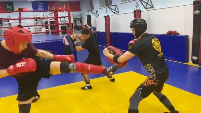 Держим темп! 🥊 14 января 2026 года — праздники позади, а значит, пришло время серьезной работы. смотреть онлайн