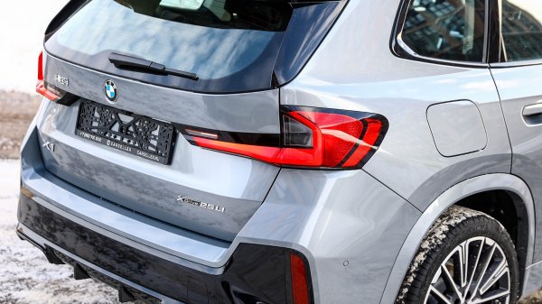 Честная продажа BMW X1 25Li 2025 ( новый автомобиль )