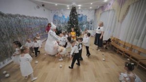 2025-12-24 дс 384 звездочка Новогодний утренник_AVC_H264 (1)