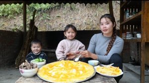 Собираю цветную капусту с грядки на продажу. Готовлю утиные яйца для своей дочери. Дуонг. Вьетнам