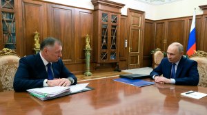 Владимир Путин с Заместителем Председателя Правительства Маратом Хуснуллиным, Кремль, 14 января 2026