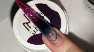 Стеклянные ногти  витражное наращивание, которое впечатляет