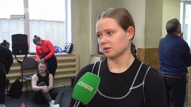 В Брянске стартовал Кубок области по тяжёлой атлетике смотреть онлайн