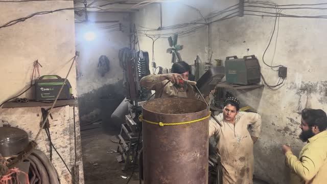 Как изготавливают воздушный компрессор . смотреть онлайн